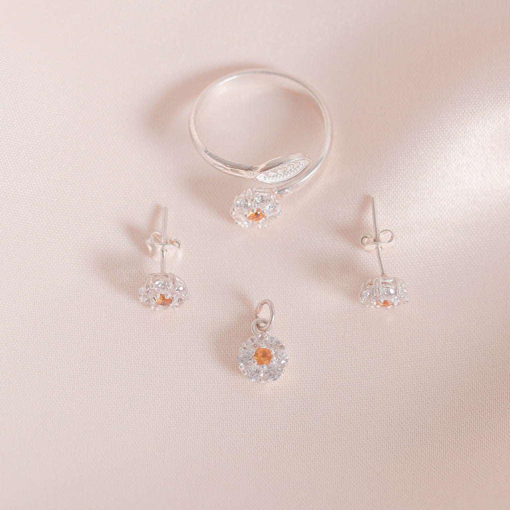 Yellow Zahra Set (White)