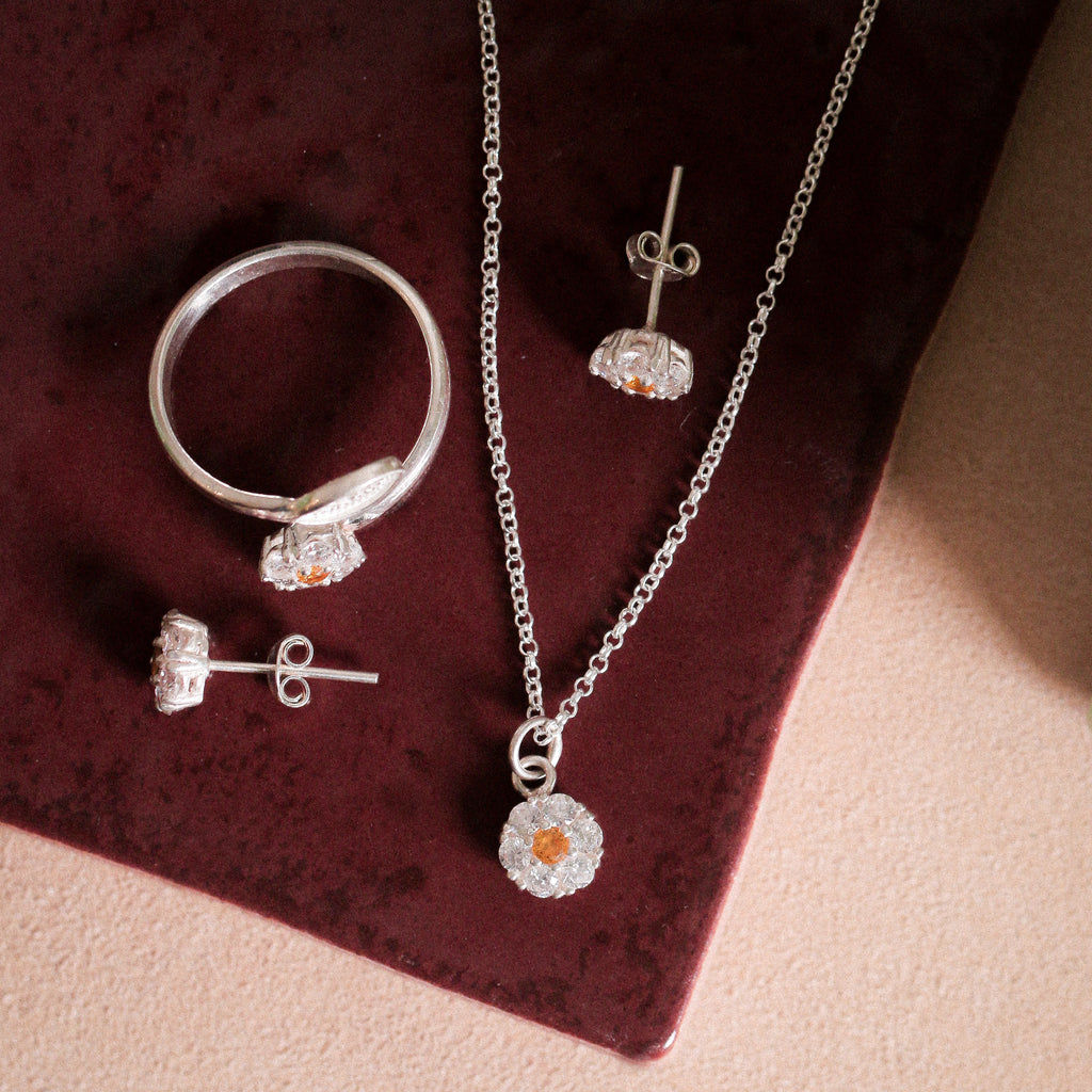 Yellow Zahra Set (White)