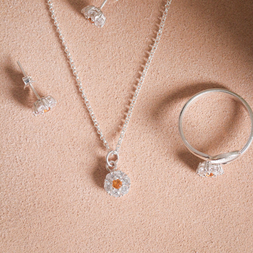 Yellow Zahra Set (White)