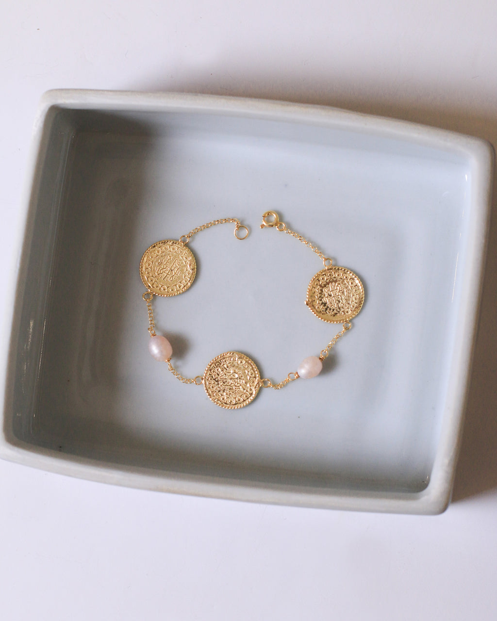 3 Lira Bracelet (Pearls)