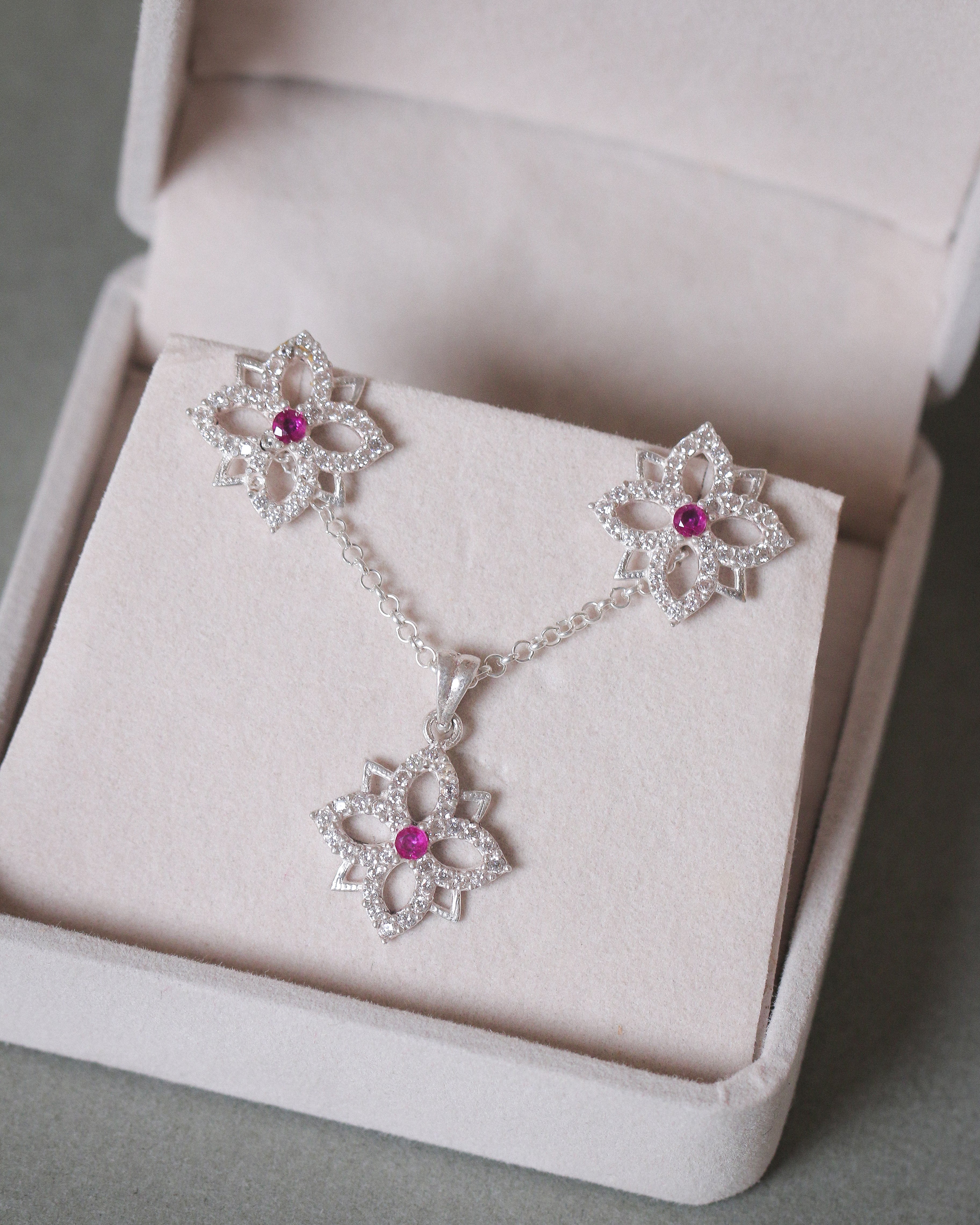 Bloom Star Set (Ruby)