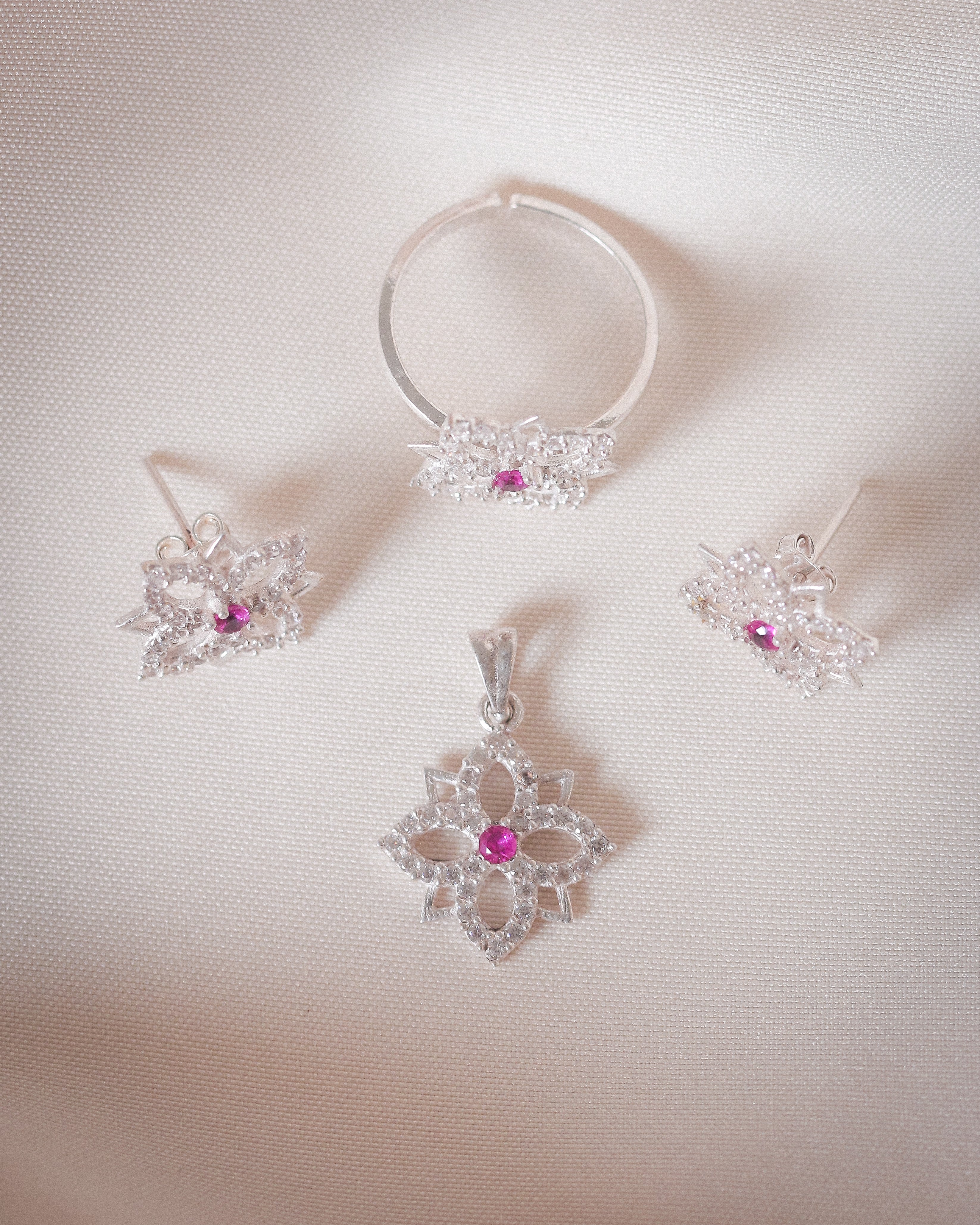 Bloom Star Set (Ruby)