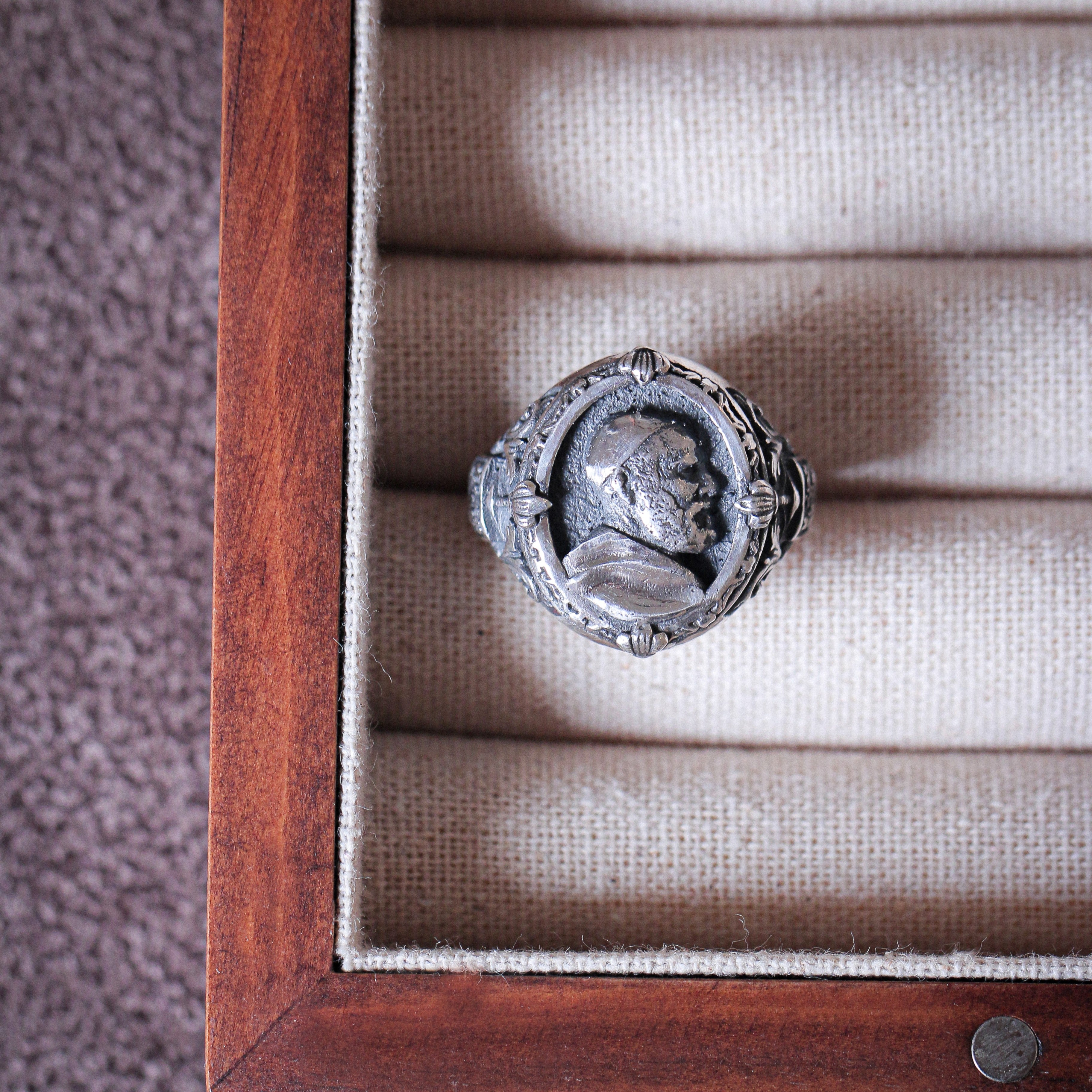 Lion of the Desert (Men)