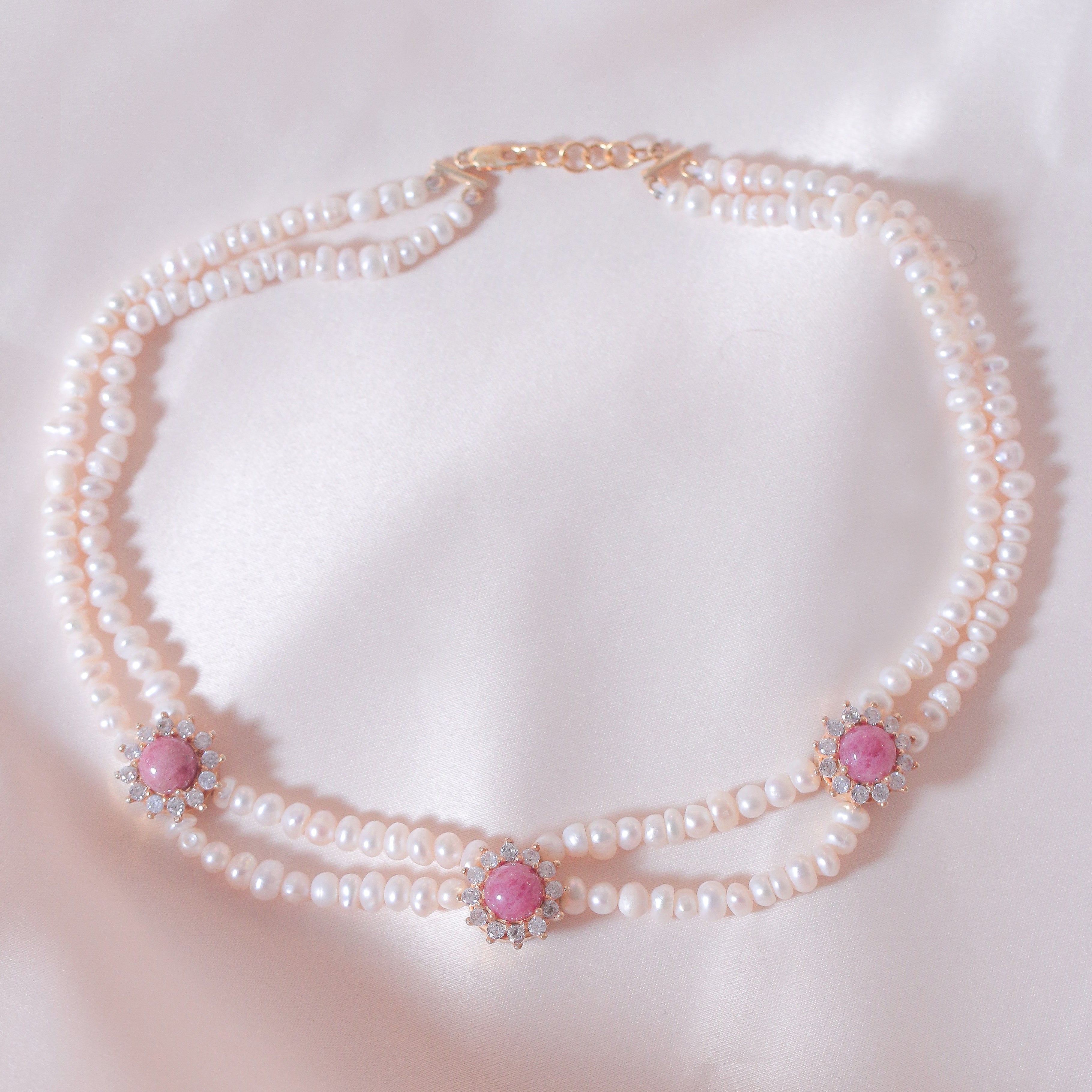 Rhodonite 3 Halos Pearl Necklace