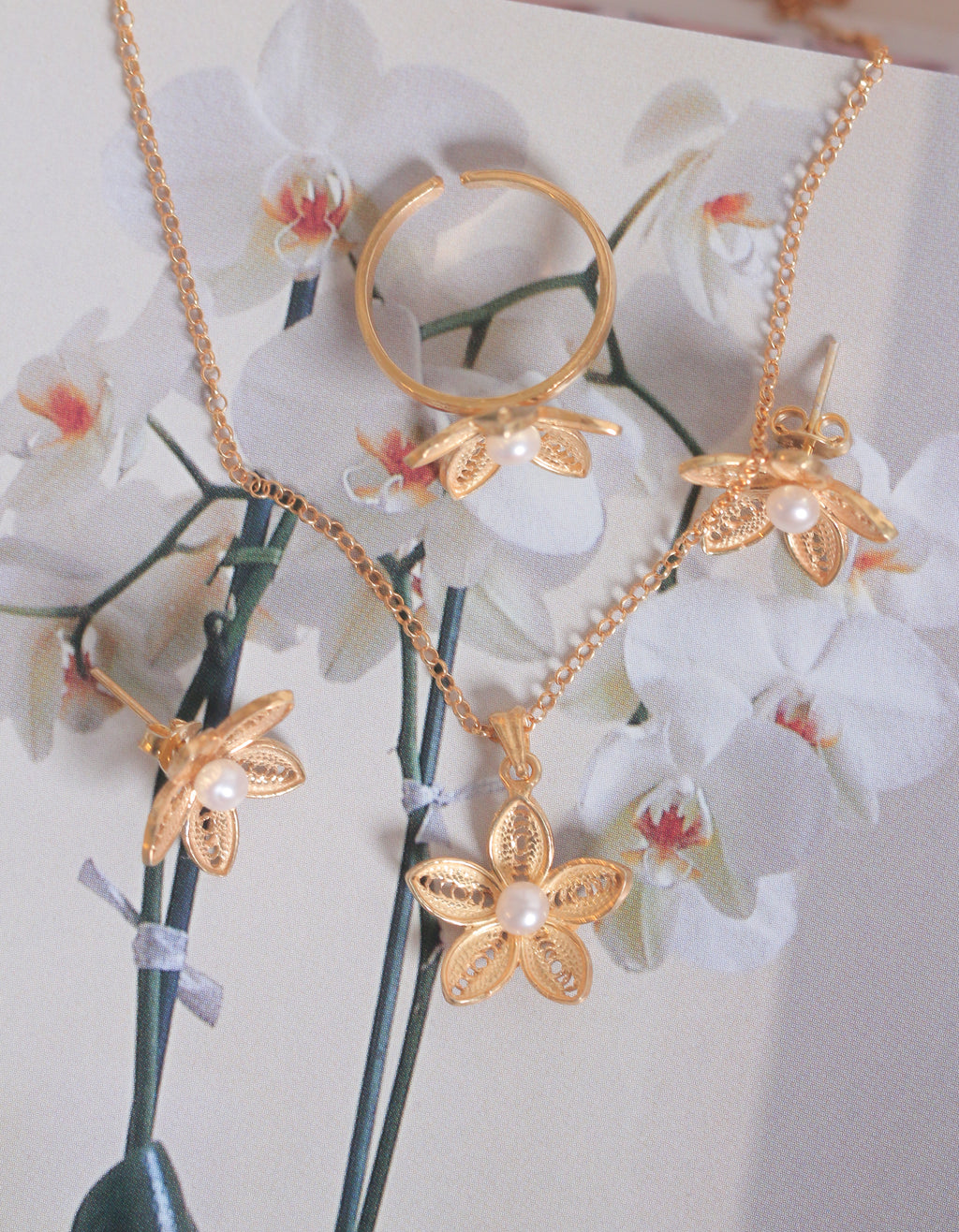 New Light Pearls FLR Set