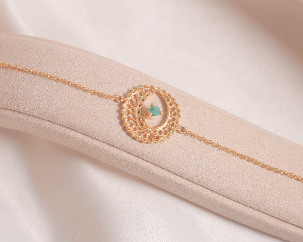 Round Filigree & Emeralds Bracelet