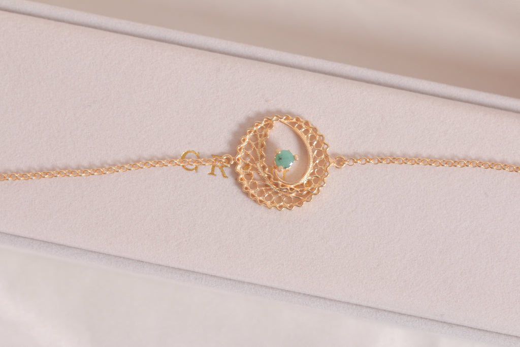 Round Filigree & Emeralds Bracelet