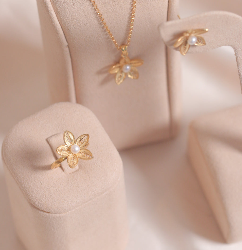 New Light Pearls FLR Set