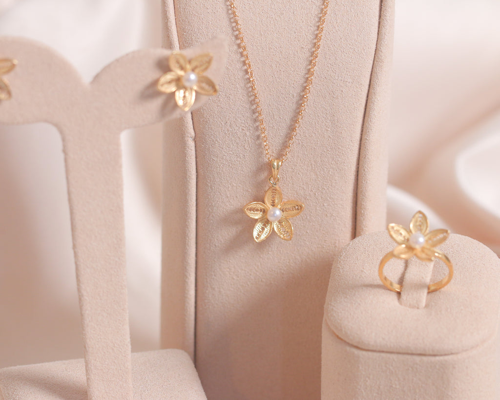 New Light Pearls FLR Set