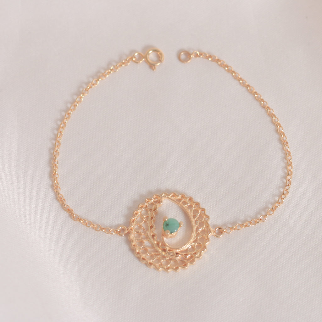 Round Filigree & Emeralds Bracelet