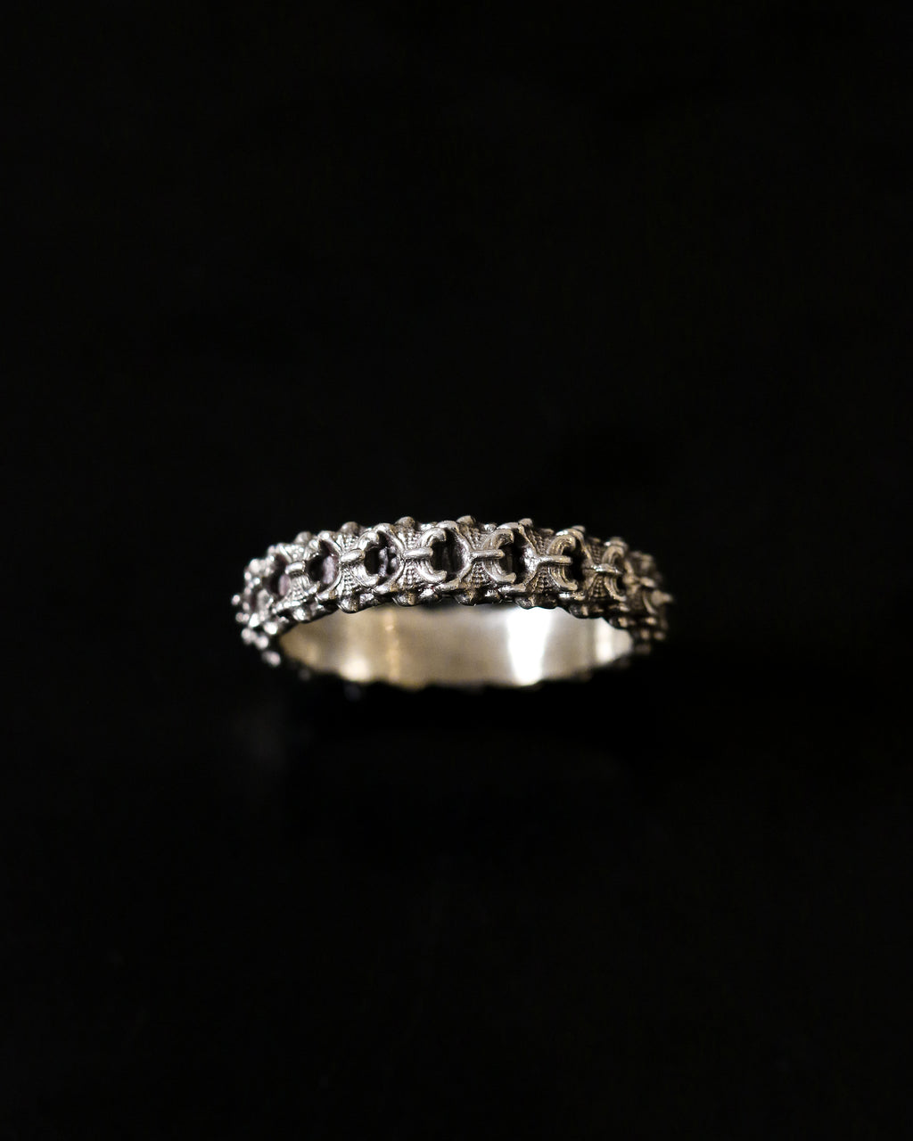 Spine Wedding Band (Men)
