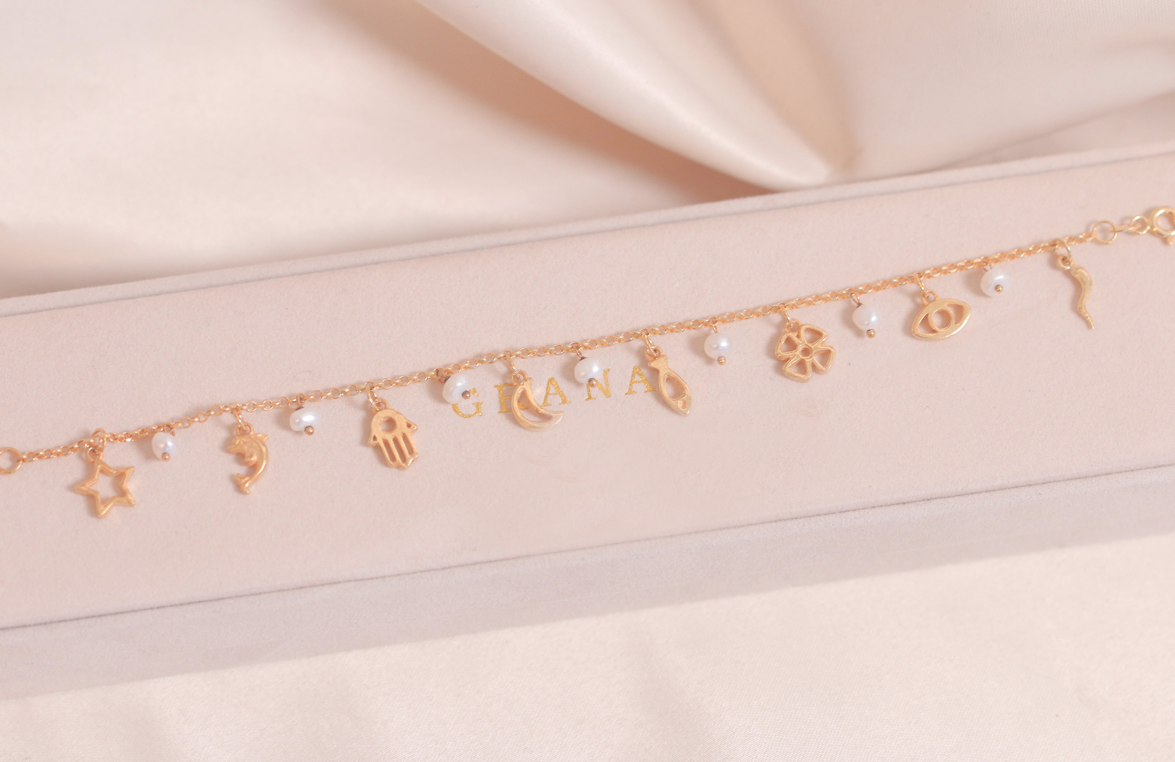 Grabeej Bracelet (Pearls)