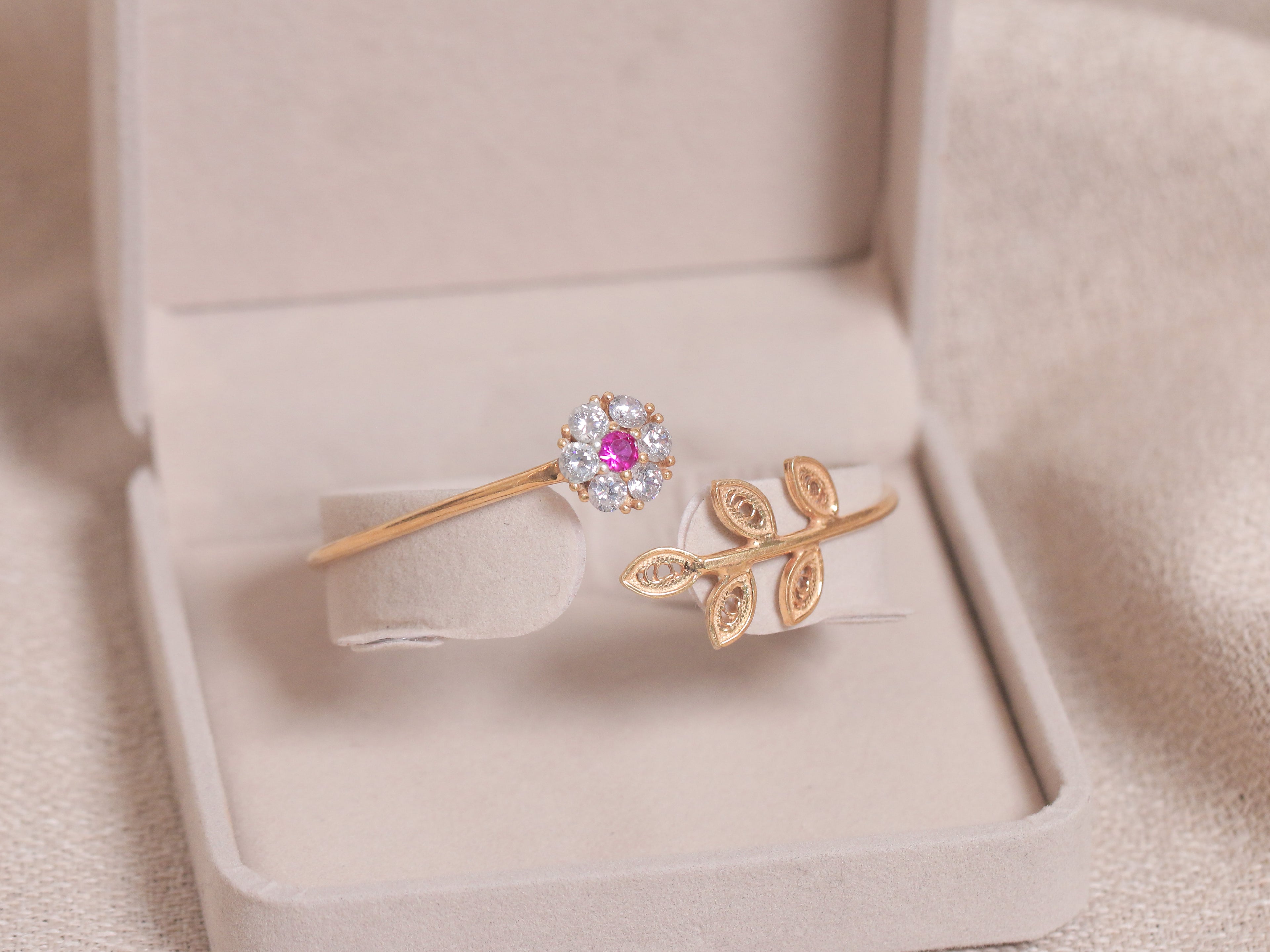 Zahra & Ghosn Bangle