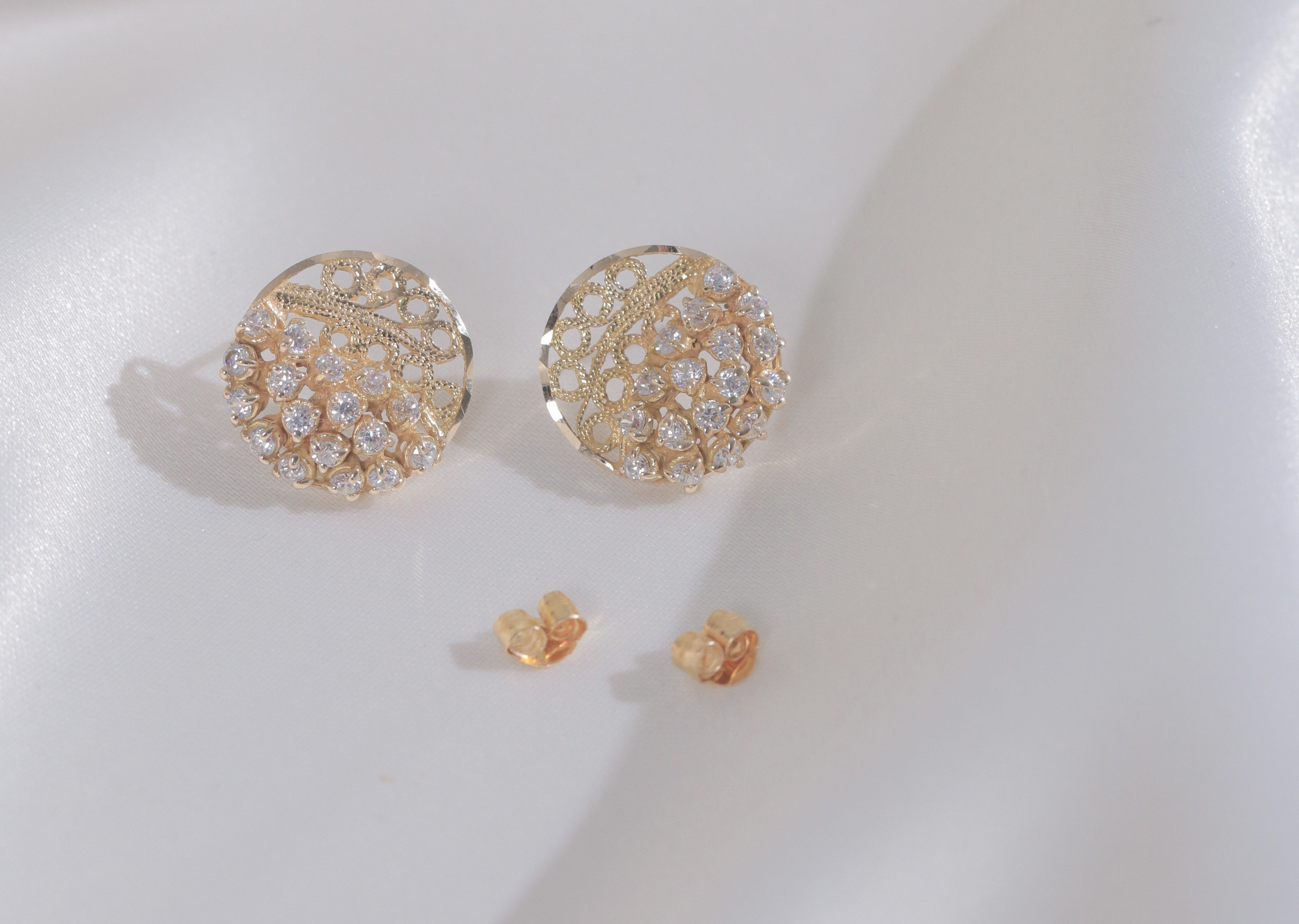 East&West Filigree Zircon Earrings (18k)