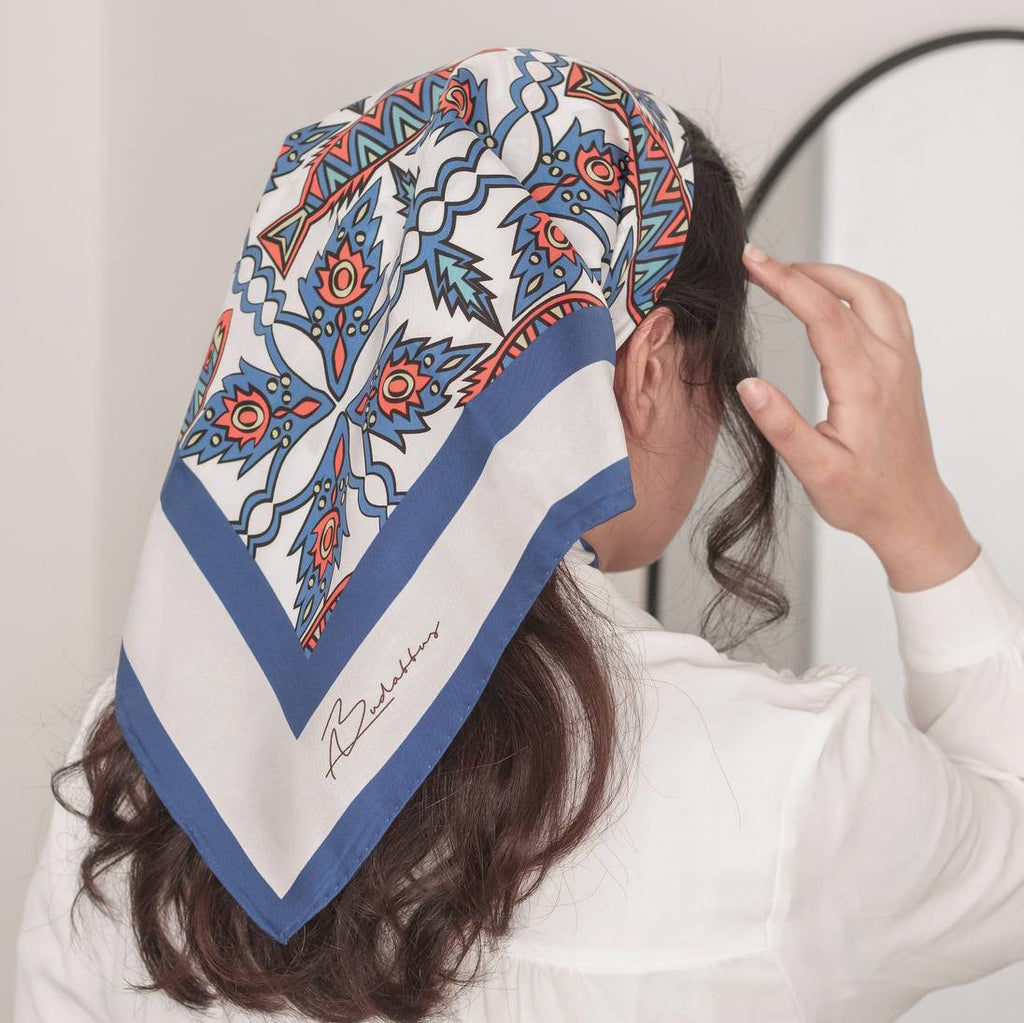 Hwita Silk Scarf (Alla Budabbus Collab)